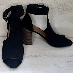 Universal Thread Textile Upper Black Sandal Size 9.5